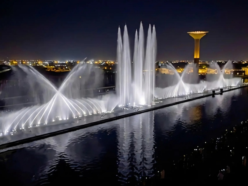 One of the largest Music Fountain Completed in Baghdad Island,Iraq