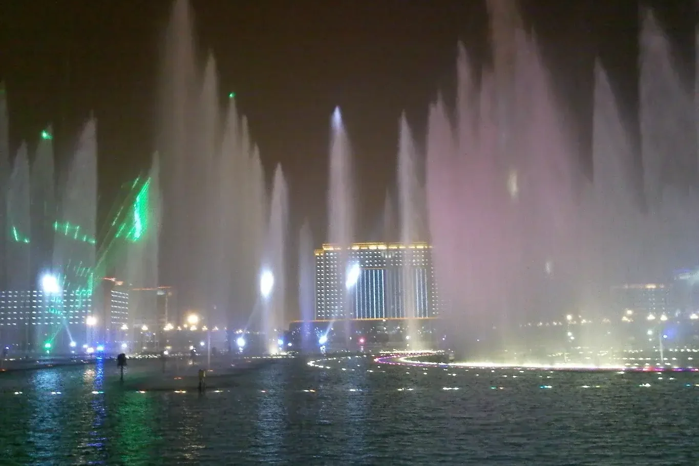Luoyang Nanhu Music Fountain, Henan